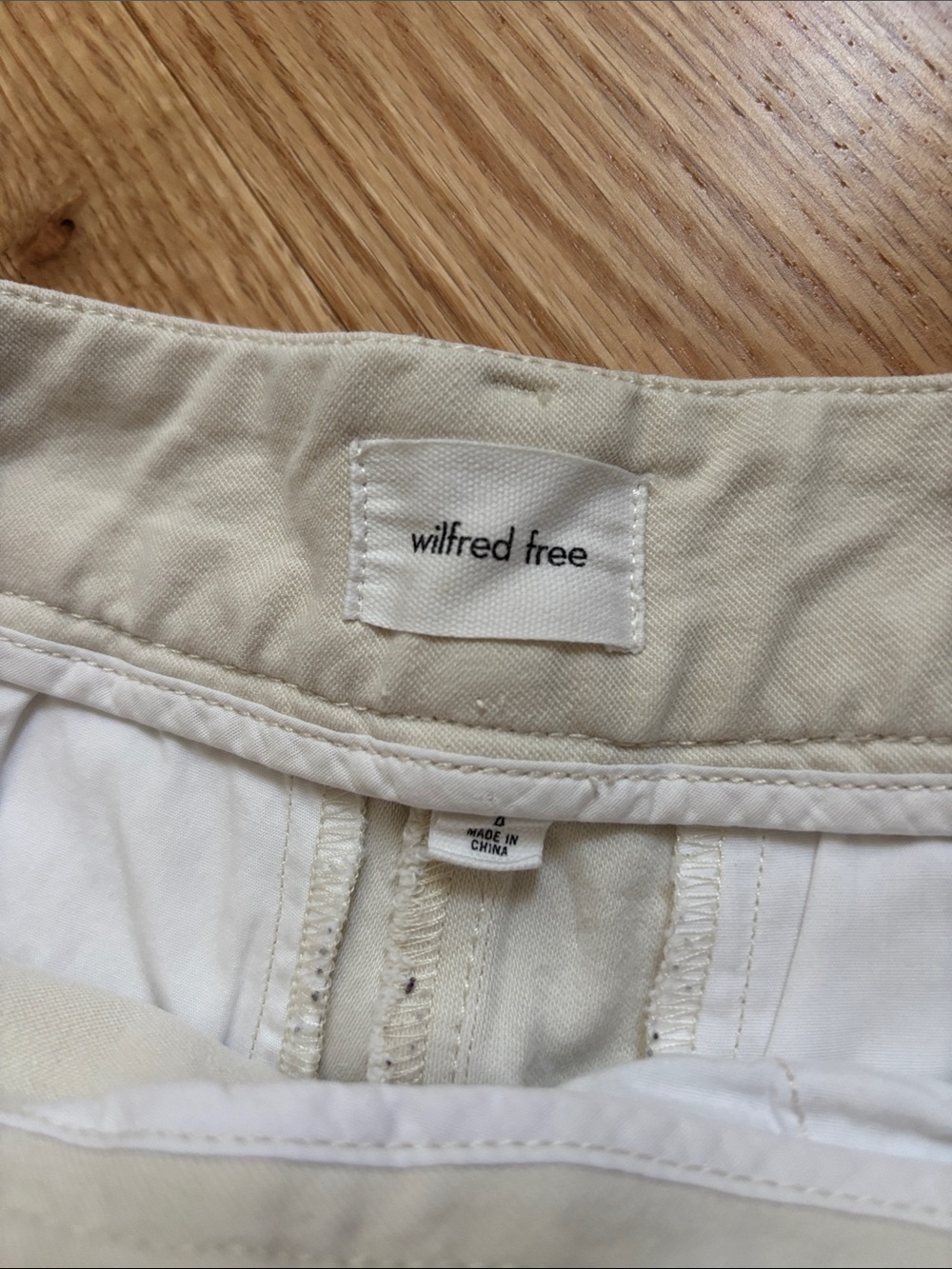 Wilfred Off-White Pleated Wide-Leg Trousers - Picture 3 of 10